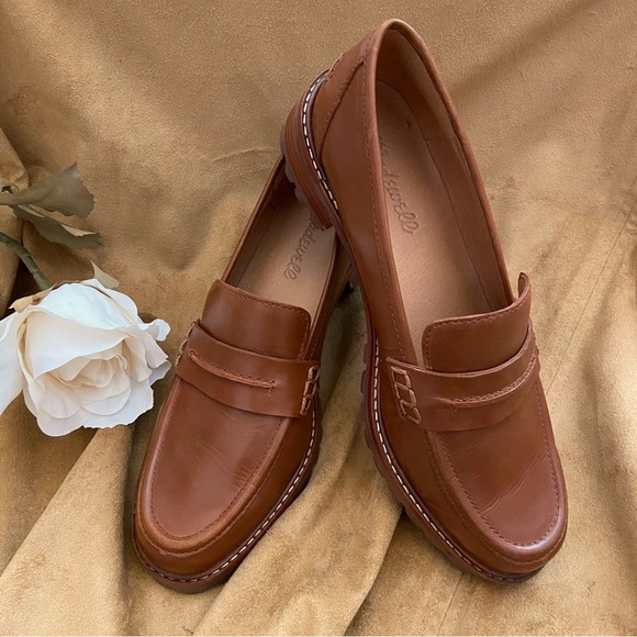 MADEWELL Corrine Classic Leather Loafers Lugsole - Picture 3 of 13